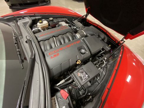 Used 2011 Chevrolet Corvette Grand Sport w/ Preferred Equipment Group image 17