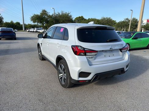 Used 2025 Mitsubishi Outlander Sport SE AWD/4WD image 3