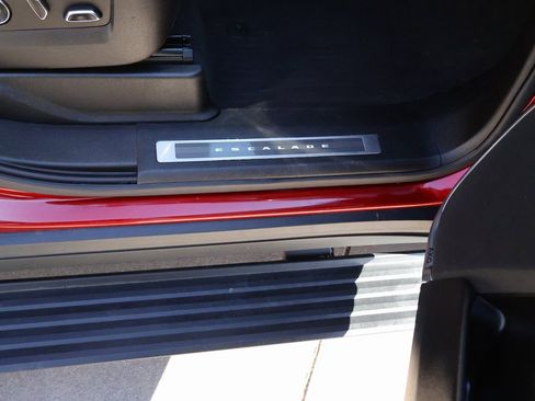 Used 2021 Cadillac Escalade Sport w/ Driver Assist Tech Package image 10