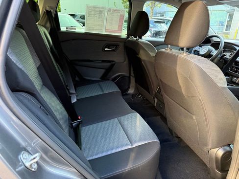 Used 2023 Nissan Rogue SV AWD/4WD image 30