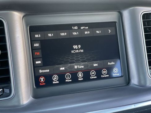 Used 2022 Dodge Charger SXT image 13