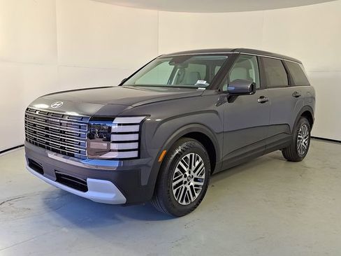 New 2026 Hyundai Palisade SE FWD image 3