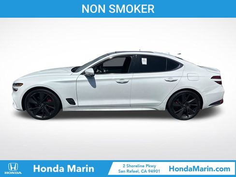 Used 2022 Genesis G70 3.3T RWD image 10