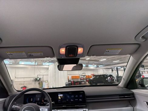 Used 2025 Hyundai Kona SEL image 30