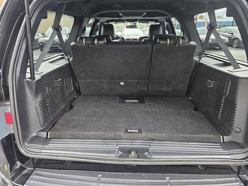 Used 2017 Lincoln Navigator L Reserve image 9