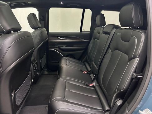 New 2026 Jeep Grand Cherokee Limited AWD/4WD image 14