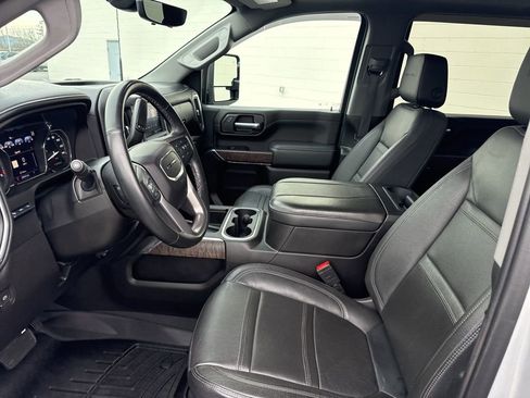 Used 2023 GMC Sierra 3500 Denali w/ Denali Ultimate Package image 26
