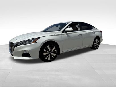 Used 2022 Nissan Altima 2.5 SV