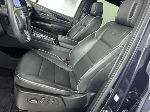 Certified 2022 Cadillac Escalade Sport w/ Touring Package AWD/4WD image 20