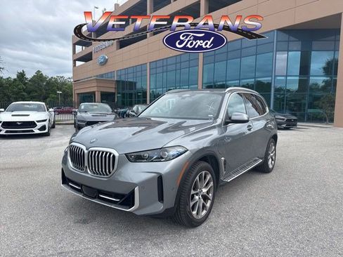 Used 2025 BMW X5 xDrive50e AWD/4WD image 1