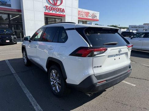 Used 2024 Toyota RAV4 XLE Premium w/ Weather Package AWD/4WD image 5