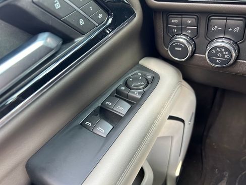 Used 2025 GMC Yukon Elevation AWD/4WD image 20