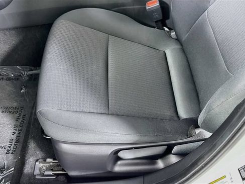 Certified 2025 Toyota Prius LE FWD image 20