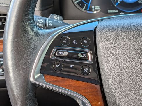 Used 2019 Cadillac Escalade Luxury image 20