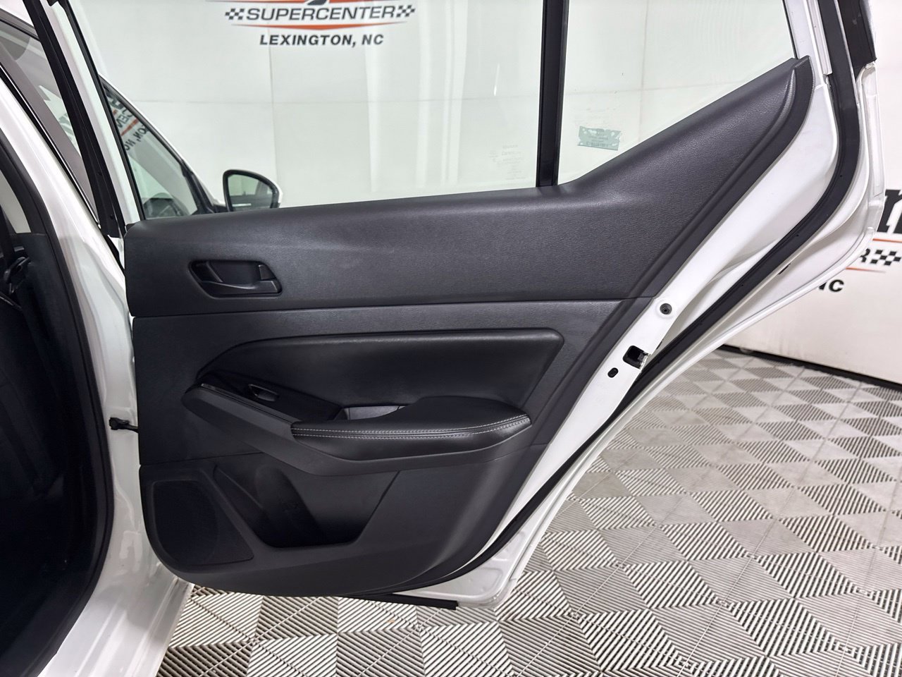 Used 2023 Nissan Altima 2.5 SV AWD/4WD image 25