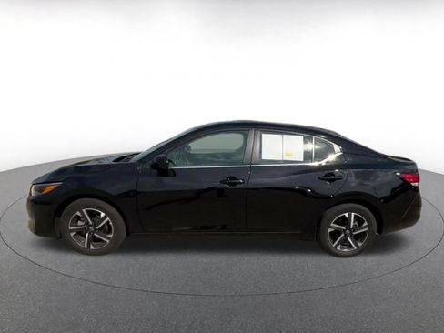 Used 2025 Nissan Sentra SV FWD image 7