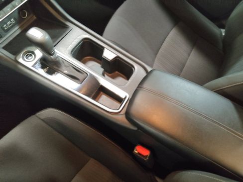 Used 2025 Nissan Sentra SV FWD image 26
