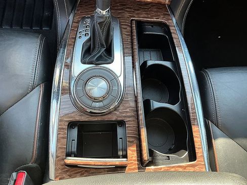 Used 2019 Nissan Armada SL w/ Premium Package RWD image 21