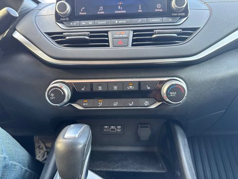 Used 2021 Nissan Altima 2.5 SV w/ SV Premium Package FWD image 26