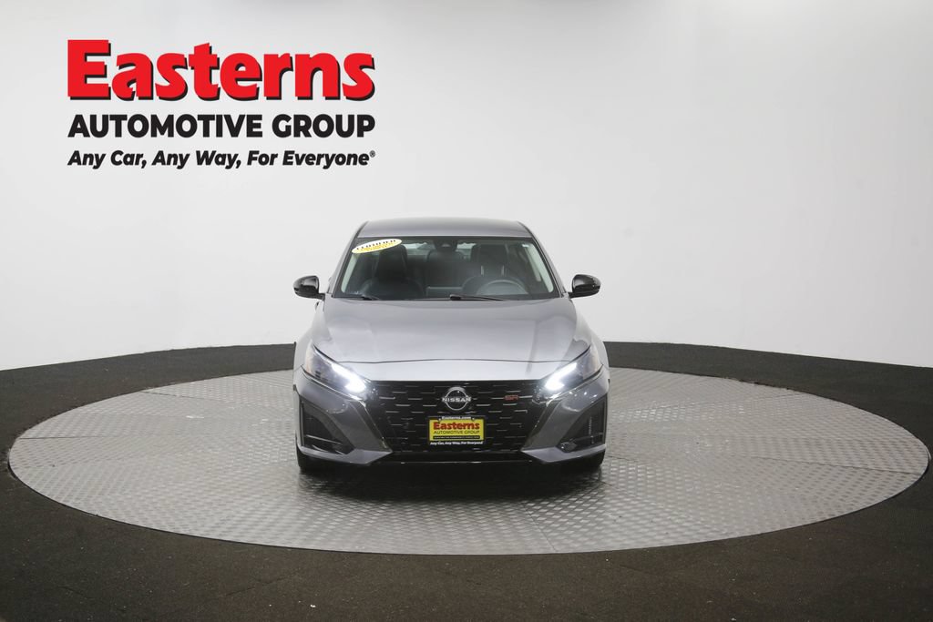 Used 2023 Nissan Altima 2.5 SR FWD image 53