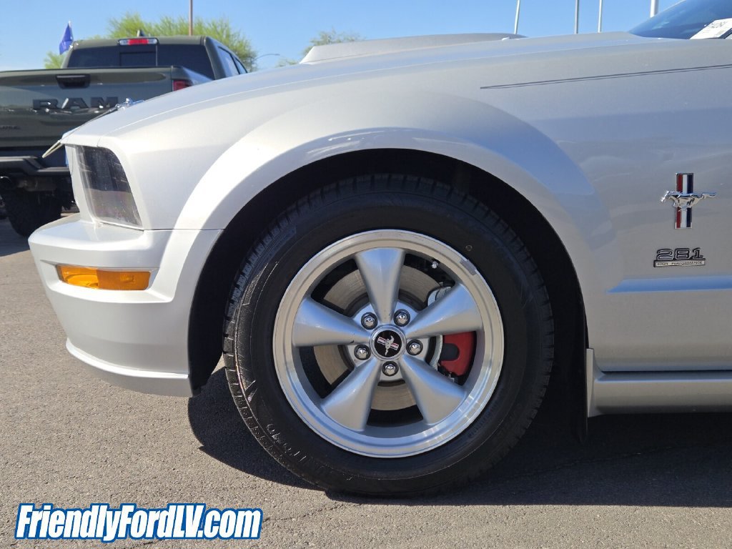Used 2008 Ford Mustang GT RWD image 9