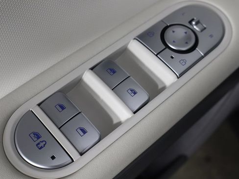 Used 2024 Hyundai Ioniq 5 SEL RWD image 14