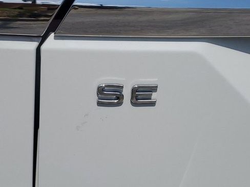 Certified 2025 Volkswagen Atlas SE FWD image 7