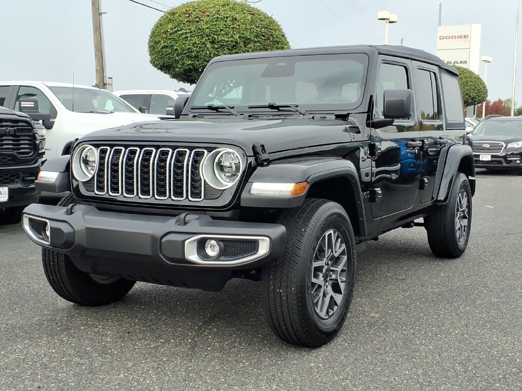 Certified 2026 Jeep Wrangler Unlimited Sahara AWD/4WD image 3