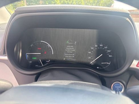 Used 2022 Toyota Sienna XLE FWD image 35