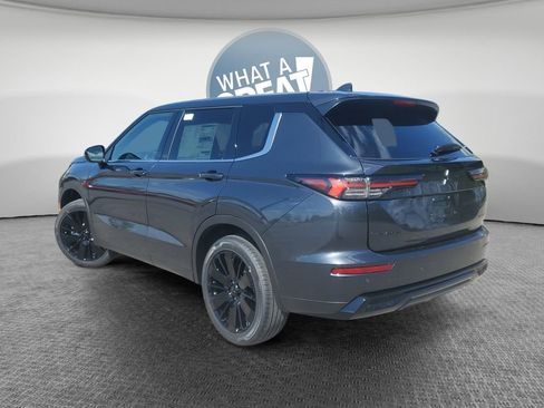 New 2026 Mitsubishi Outlander LE AWD/4WD image 5