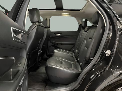 Certified 2021 Ford Edge Titanium w/ Canadian Touring Package AWD/4WD image 10