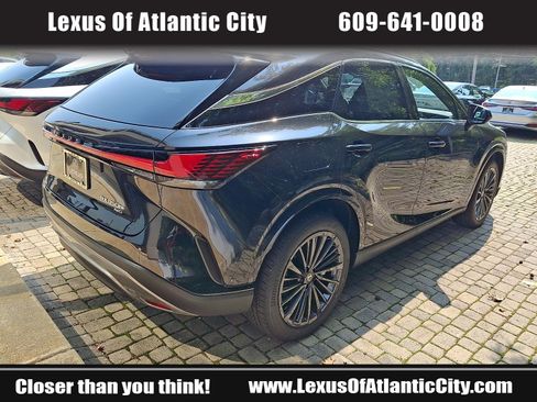 New 2026 Lexus RX 450h AWD image 4