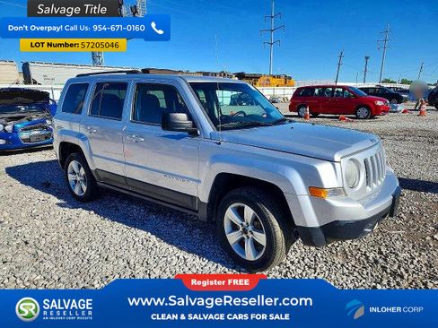 Used 2014 Jeep Patriot Latitude AWD/4WD image 5