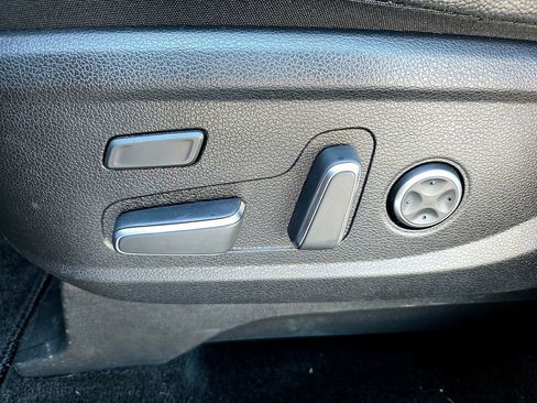 Used 2024 Hyundai Palisade Limited image 27