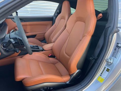 Used 2026 Porsche 911 Carrera GTS image 31