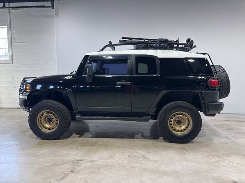 Used 2009 Toyota FJ Cruiser 4WD image 4