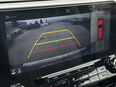 Used 2022 Toyota Highlander Platinum image 22