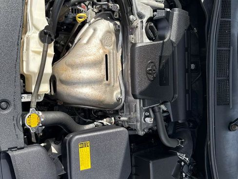 Used 2013 Toyota Camry LE FWD image 44