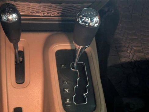 Used 2017 Jeep Wrangler Unlimited Sahara w/ Max Tow Package image 12