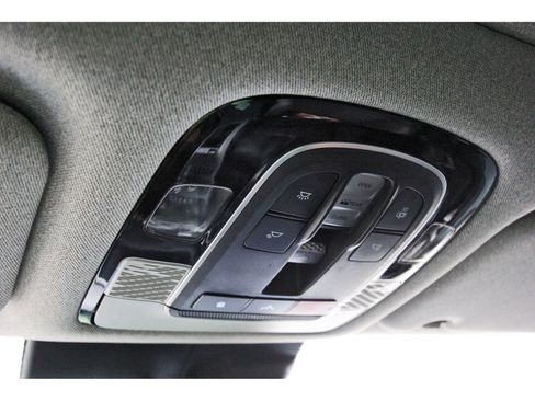 Used 2022 Hyundai Palisade Limited FWD image 23
