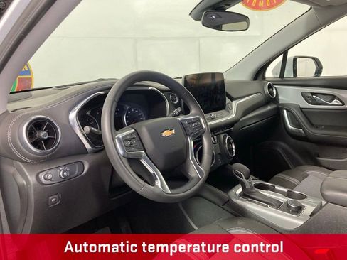 Used 2025 Chevrolet Blazer LT AWD/4WD image 14