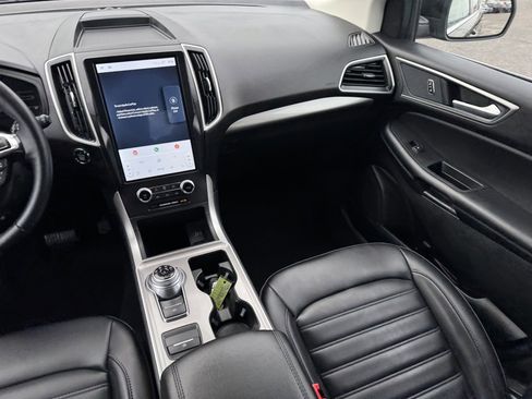 Certified 2024 Ford Edge SEL w/ Convenience Package image 20