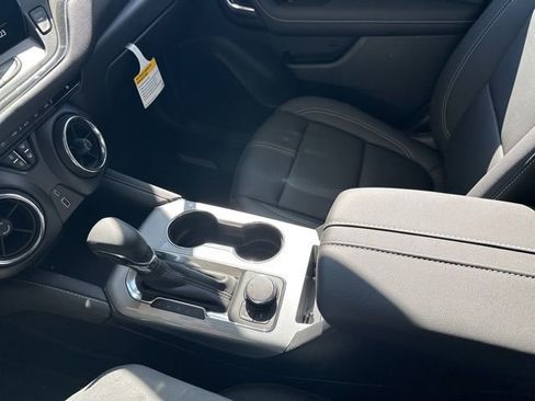 New 2026 Chevrolet Blazer LT w/ Midnight/Sport Edition AWD/4WD image 19