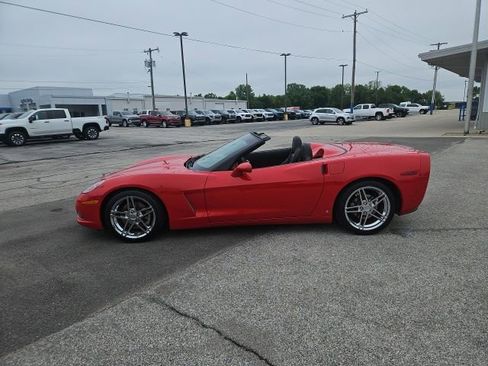 Used 2006 Chevrolet Corvette Convertible w/ Preferred Equipment Group RWD image 16