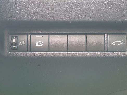 Certified 2021 Toyota RAV4 XLE image 31