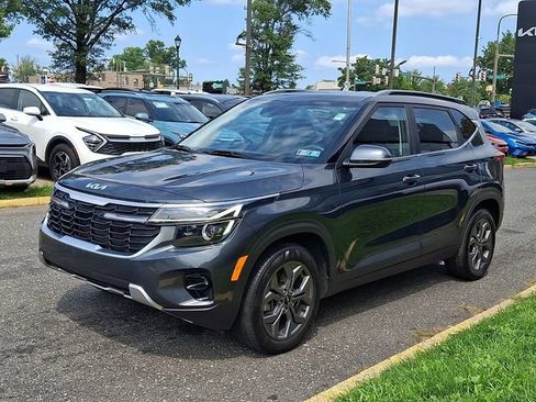 Certified 2024 Kia Seltos S AWD/4WD image 3