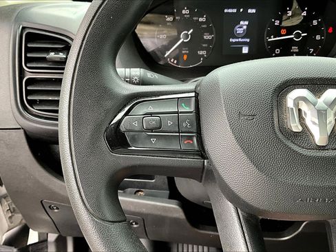 Used 2024 RAM ProMaster 2500 FWD image 8