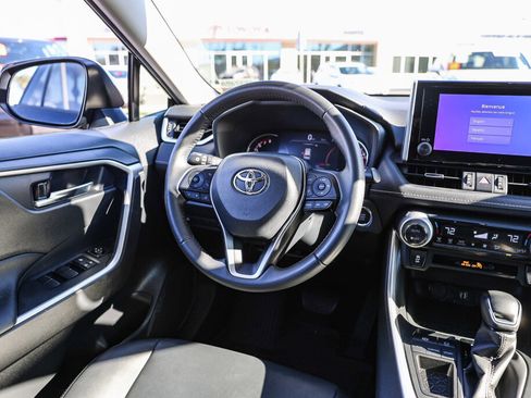 Certified 2023 Toyota RAV4 XLE Premium image 5