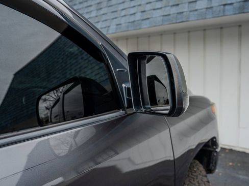 Used 2018 Toyota Tundra SR5 w/ SR5 Upgrade Package image 12