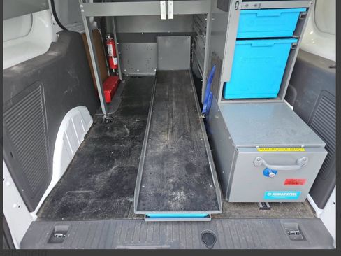 Used 2020 Ford Transit Connect XL image 10